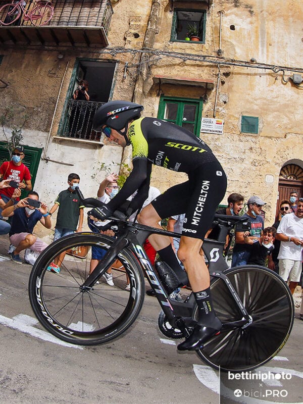Simon_Yates_crono_Palermo_Giro2020