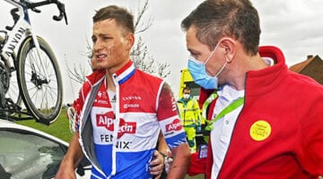 Mathieu Van der Poel, ritiro, caduta De Panne 2020