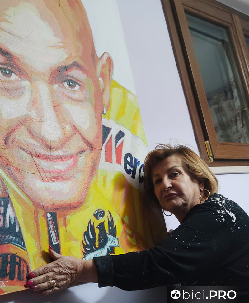 Nel rustico di casa Pantani, un quadro che fa grande compagnia