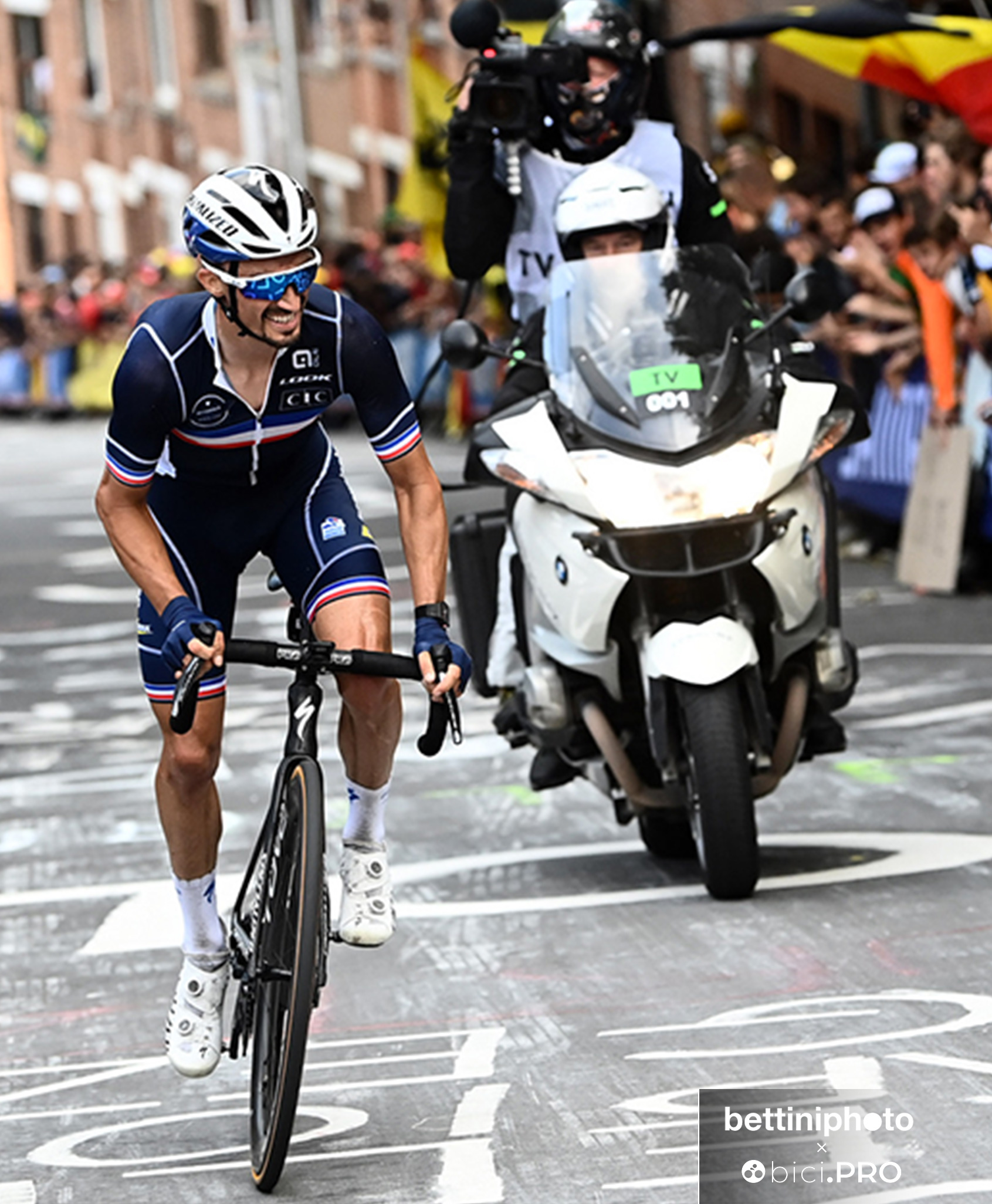 Alaphilippe, il giorno dopo: il figlio e la morte del padre - bici.PRO