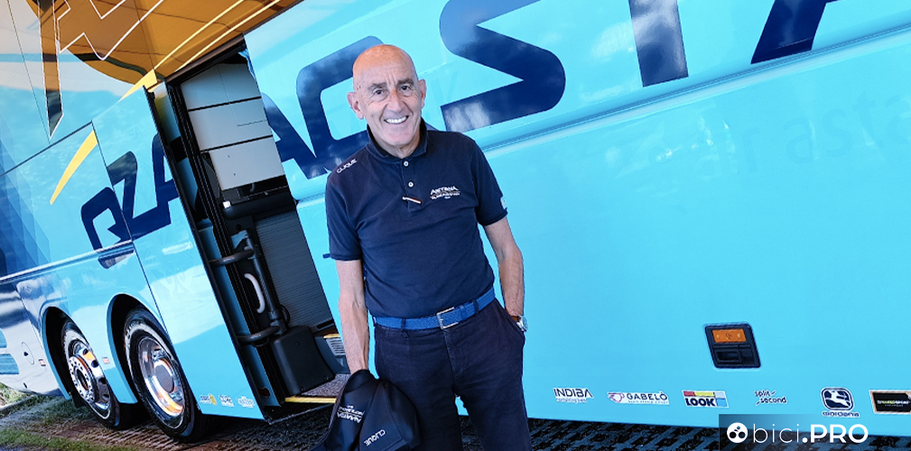 Il dottore dell'Astana-Qazaqstan, Emilio Magni...