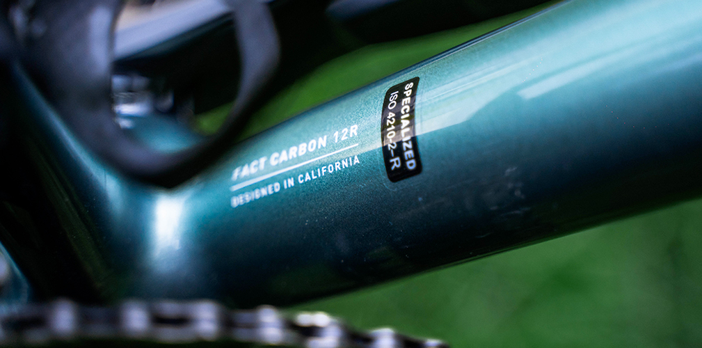 La leggerezza è uno dei tanti plus della nuova Specialized Aethos II (foto Specialized)