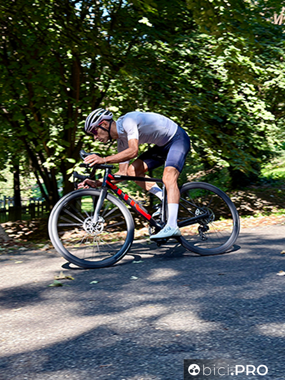 Quello che c'è da sapere sulla nuova BMC Teammachine SLR01