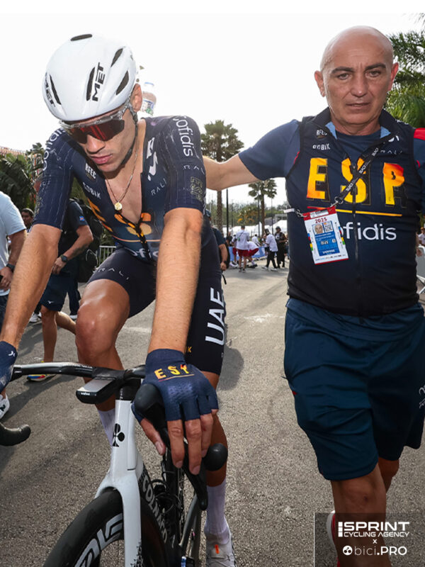 Campionati del mondo Kigali 2025, Juan Ayuso, massaggiatore Pablo Lluna