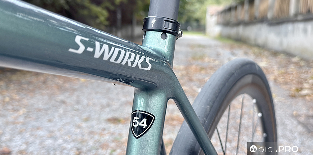 La leggerezza è uno dei tanti plus della nuova Specialized Aethos II