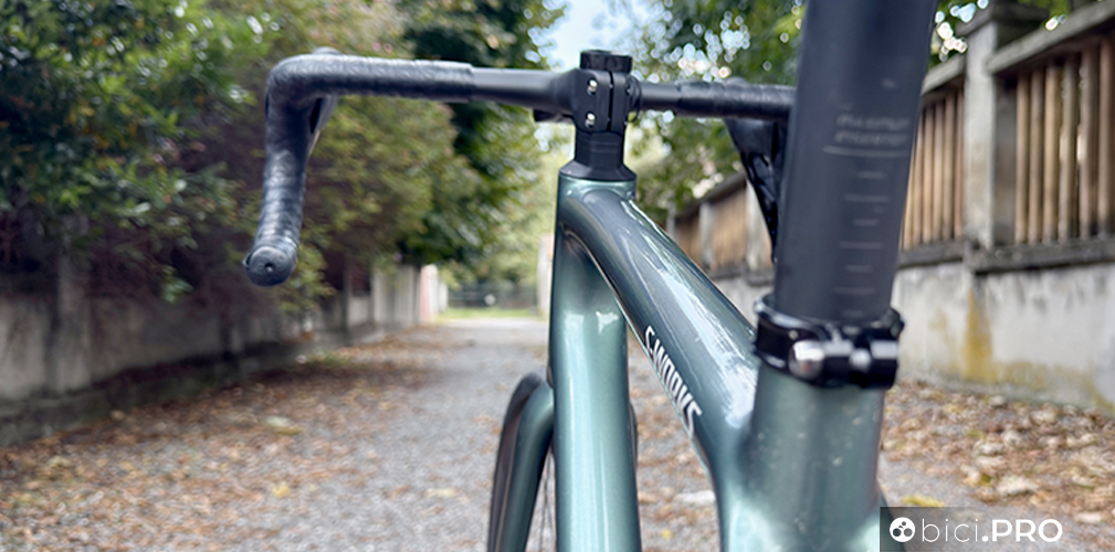 La leggerezza è uno dei tanti plus della nuova Specialized Aethos II