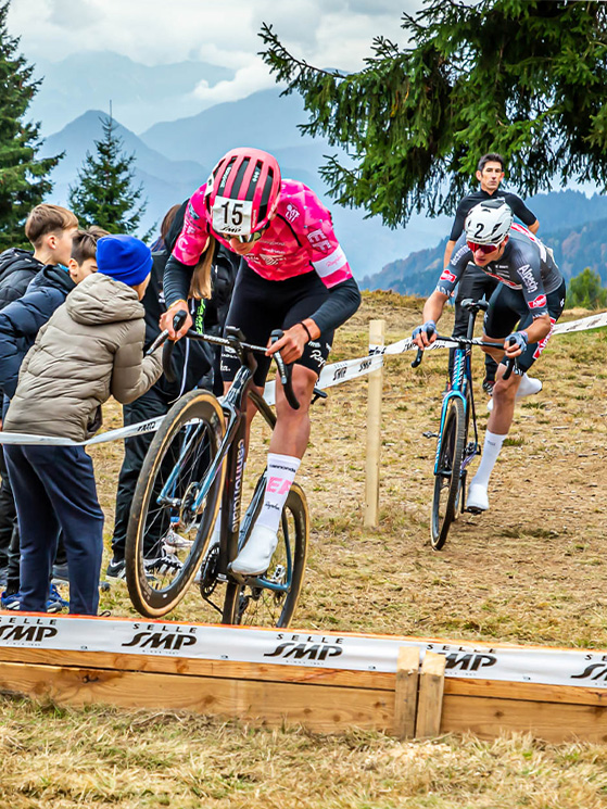 Agostinacchio con Viezzi: sullo Zoncolan hanno dato vita a un bel confronto, mentre Fontana era lontano