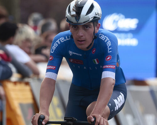 Roberto Capello corre per il Team Grenke Auto Eder e vive a Cossombrato in provincia di Asti