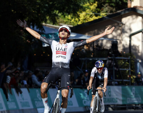 Isaac Del Toro conquista il Giro dell'Emilia. 14a vittoria stagionale, 88a della UAE nel 2025