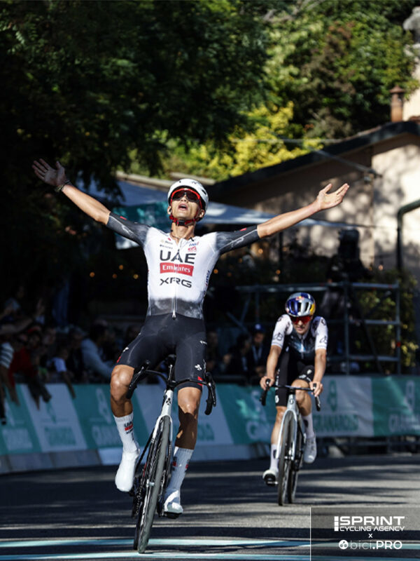 Isaac Del Toro conquista il Giro dell'Emilia. 14a vittoria stagionale, 88a della UAE nel 2025