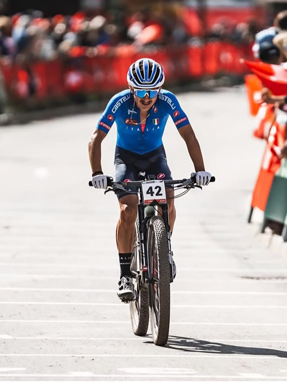 Dopo la frattura ad una gamba a giugno, Fontana chiude 8° ai mondiali Mtb grazie al lavoro con Biscaro (foto Radek Kasik)