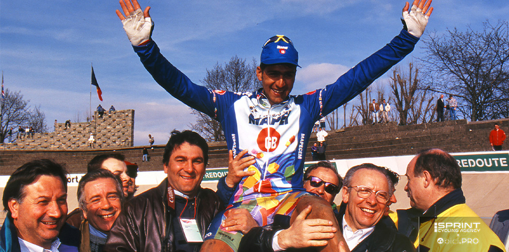 Ballerini portato in trionfo dopo la Roubaix 1995, una delle sue grandi imprese al Nord