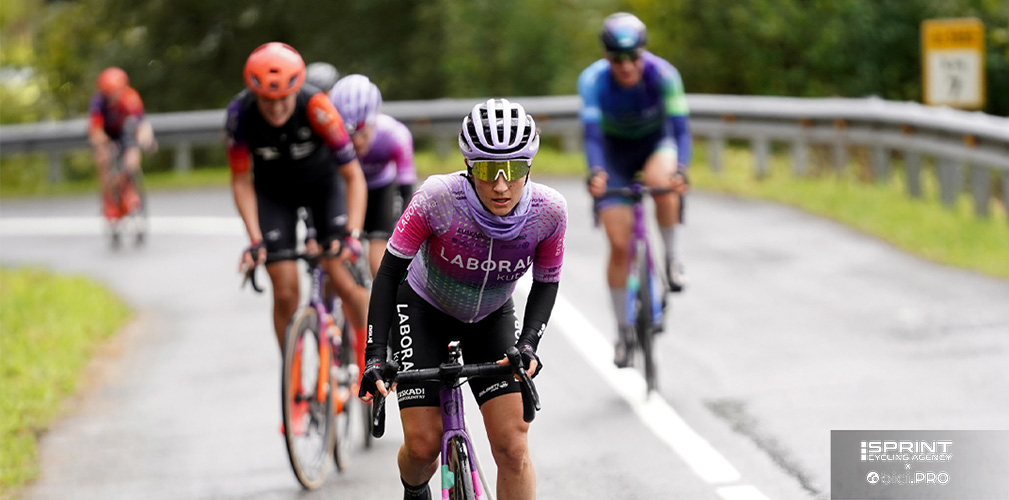 Il momento dell'affondo della Silvestri, facendo il vuoto alle sue spalle. Per lei seconda vittoria in carriera