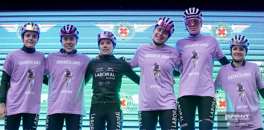 Il team alla partenza. Era la gara di casa per la Laboral, l'obiettivo era apertamente la vittoria