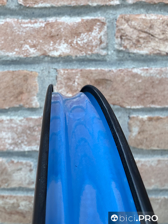 Ursus Proxima 40, esempio perfetto di una ruota dal profilo medio