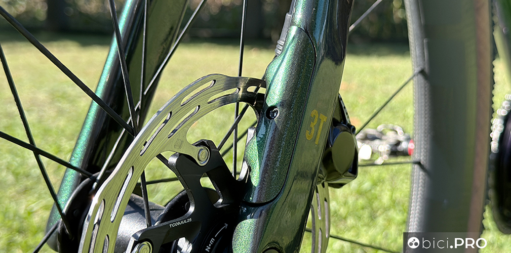 La bici gravel da gara di 3T si rinnova, arriva la Racemax2 Italia