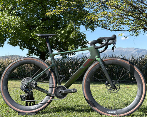 La bici gravel da gara di 3T si rinnova, arriva la Racemax2 Italia