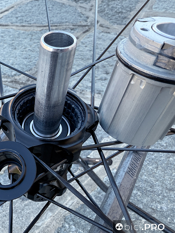 Ursus Proxima 40, esempio perfetto di una ruota dal profilo medio