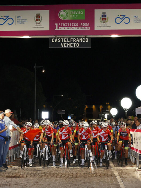 Partenza 1° Trittico Rosa della Marca Trevigiana, Castelfranco Veneto, Alessandro Ballan, donne allieve