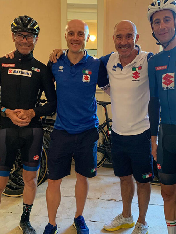 Campionati del mondo 2020, Imola, foto di gruppo per Davide Cassani, Federico Morini, Gianluca Carretta, Vincenzo Nibali