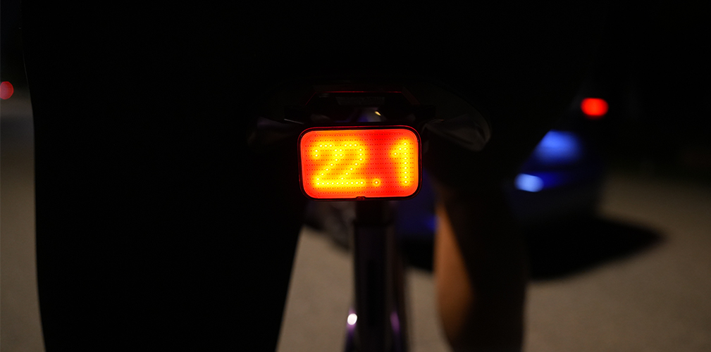 Luci iGPSPORT 2025ET6 Smart Emoji Taillight