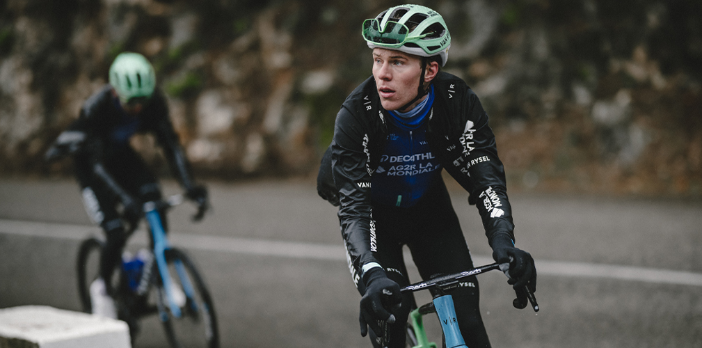 Van Rysel, giacca Antipioggia RCR-R PRO, Decathlon AG2R La Mondiale