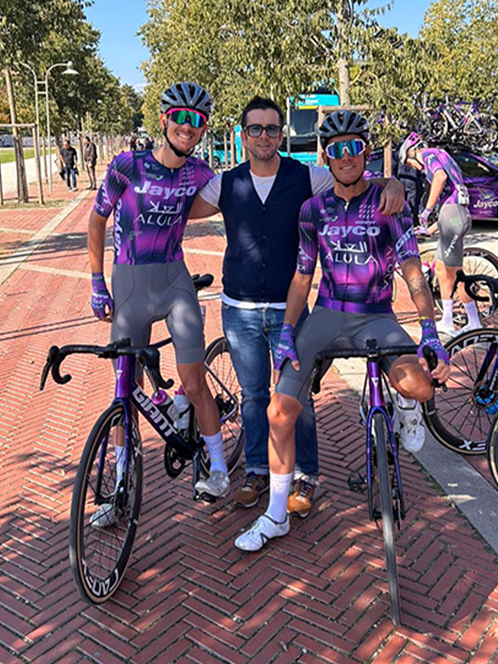 Biscaro assieme a Zana e De Marchi. Attraverso i ciclisti, ha visto il cambiamento e problematiche del movimento