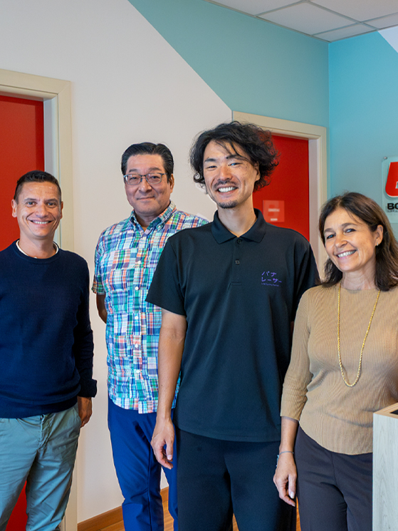 Tony Hayashi e Yusaki Jinno di Panarecer con Tommaso Mazzucato e Maria Mansutti, rispettivamente Direttore Vendite e CEO di Bonin.