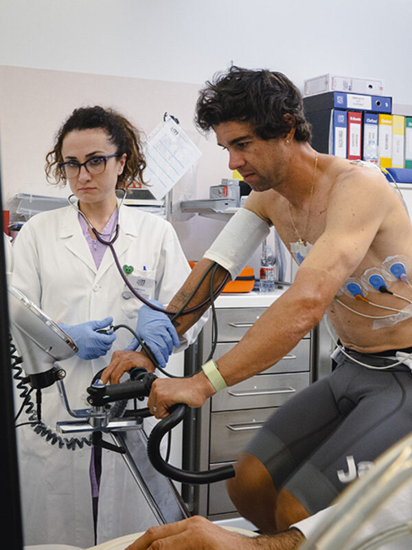 Visite Jayco AlUla all’Istituto delle Riabilitazioni Riba di Torin, Michael Matthews