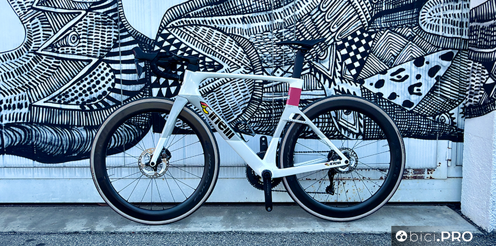 Si chiama Aeroscoop, la prima vera bici aero di Cinelli