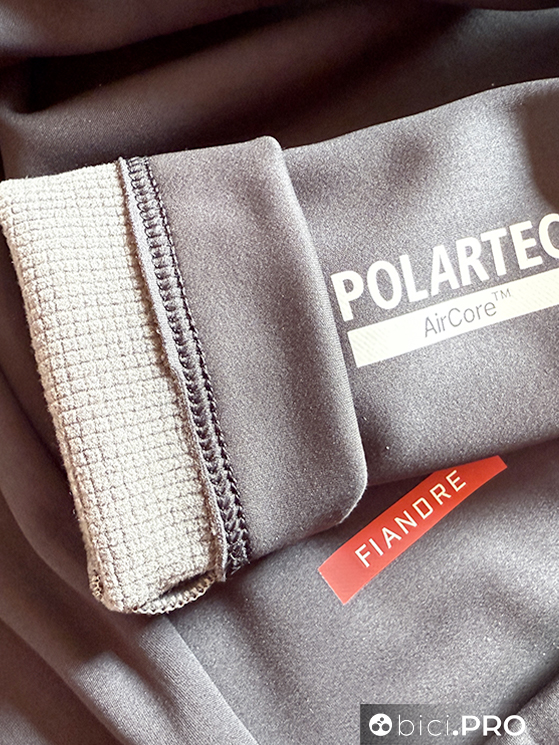 Sportful Fiandre 2, la giacca senza tempo è migliorata ancora