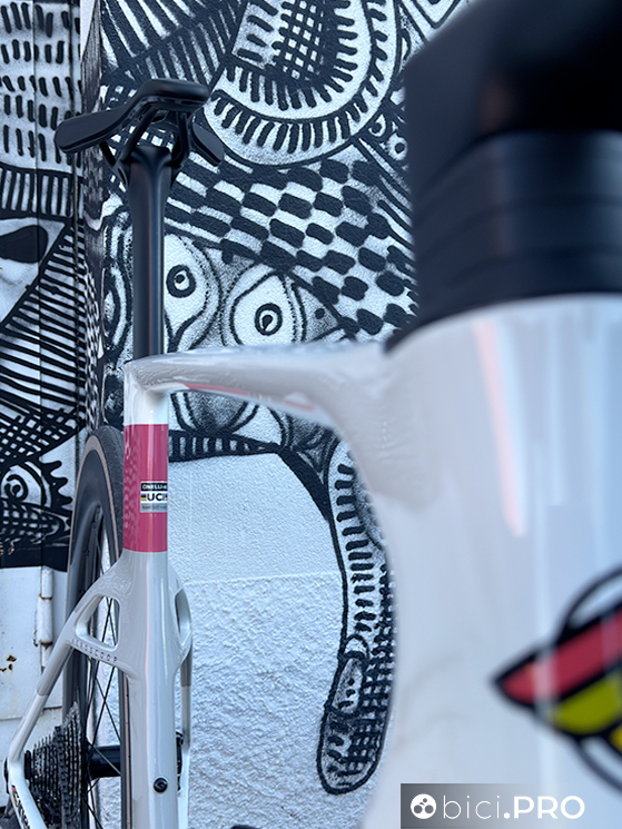 Si chiama Aeroscoop, la prima vera bici aero di Cinelli