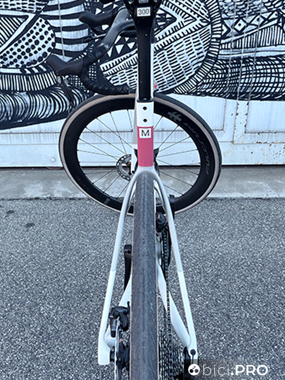 Si chiama Aeroscoop, la prima vera bici aero di Cinelli