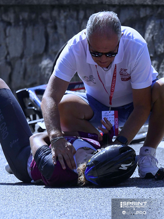 Guazzini è caduta il 28 giugno ai campionati italiani di Darfo Boario Terme ed è tornata in gara il 12 agosto al Polonia
