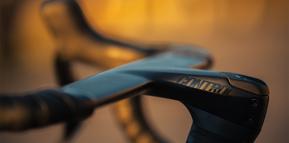 Adrenaline 30 Plus manubrio