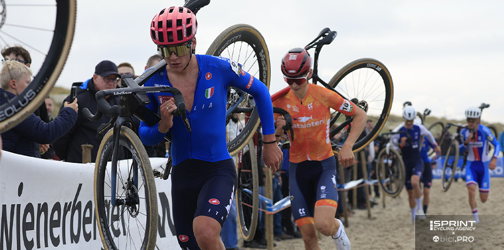 Il momento dell'attacco di Agostinacchio, Haverdings prova a tenere ma cederà poco dopo