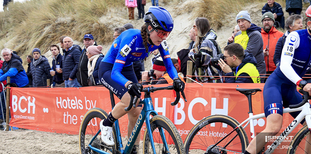 Sulla sabbia la Azzetti ha potuto far emergere tutta la sua abilità tecnica, recuperando posizioni