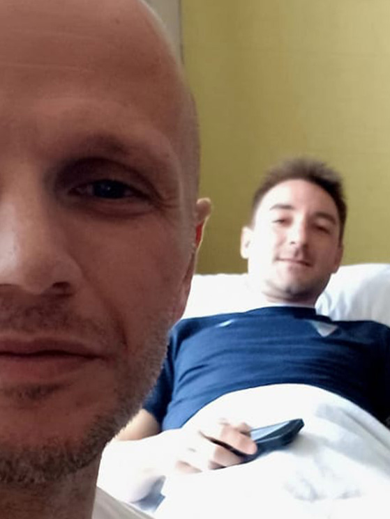 Il selfie dell'ultimo massaggio, per Bertini il ricordo di un'amicizia che ha girato il mondo