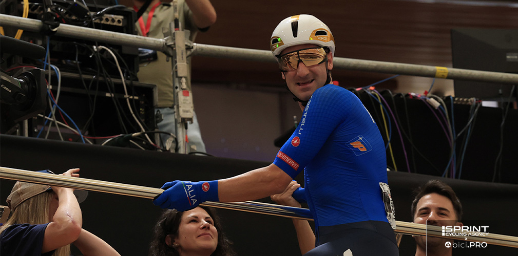 Viviani con sua moglie Elena Cecchini, sugli spalti a condividere il magico momento