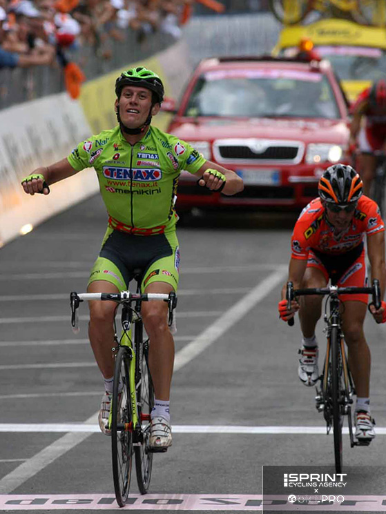 Gabriele Bosisio vincitore su Emanuele Sella. Era il 2007, una delle ultime edizioni del Giro del Lazio