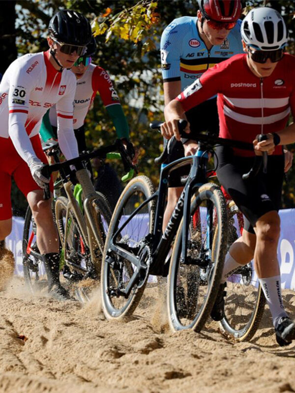 Da sabato gli europei e Pontoni ha un poker in mano