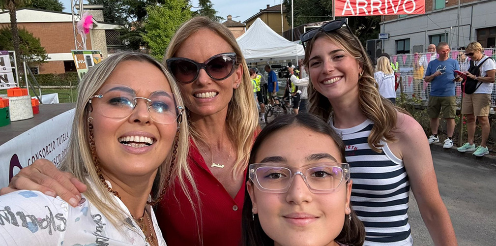 Lo scorso settembre Masetti (con Justine Mattera) è stata ospite di una gara femminile giovanile. La firma con la Picnic era nell'aria