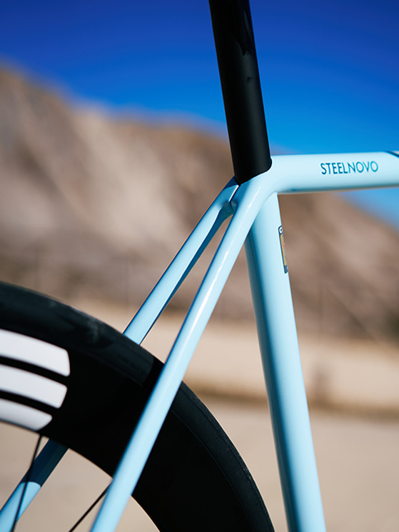 Steelnovo azzurro