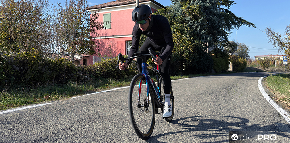 Monocorona e peso illegale, una Trek Madone così è intrigante