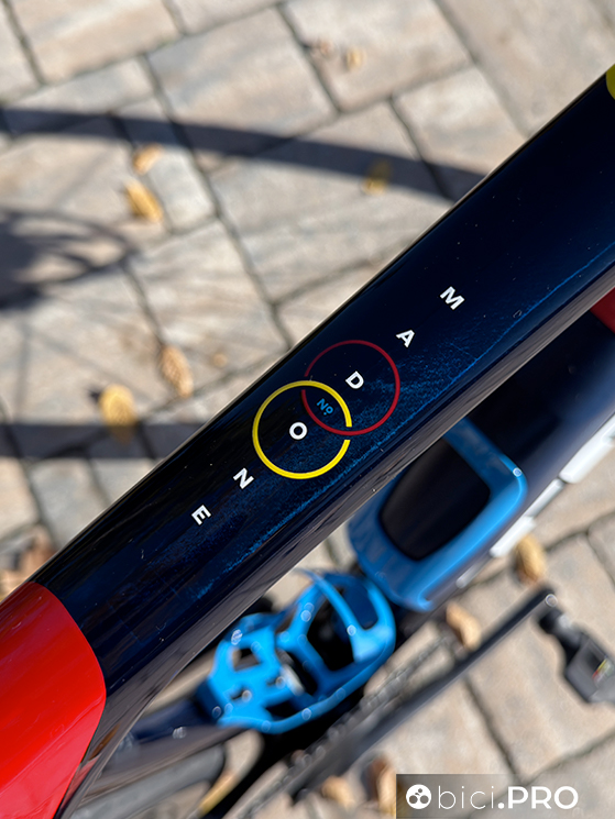 Monocorona e peso illegale, una Trek Madone così è intrigante