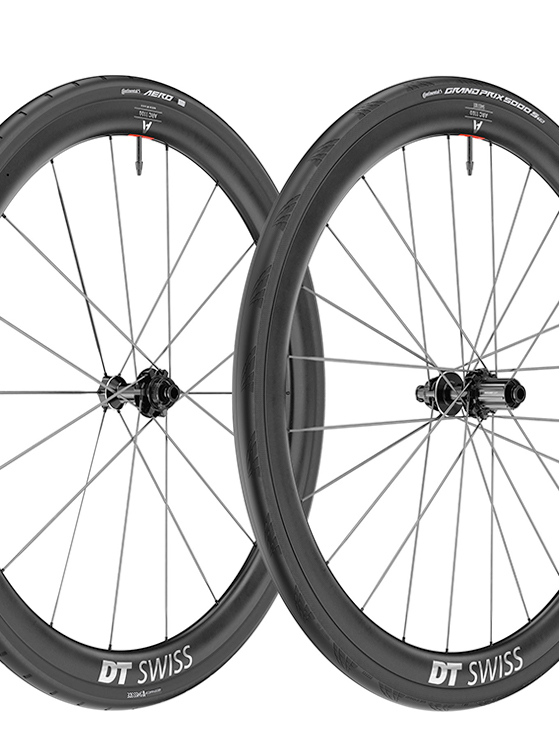 1174 grammi e raggi in carbonio. Le nuove DT Swiss da 38