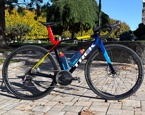 Monocorona e peso illegale, una Trek Madone così è intrigante