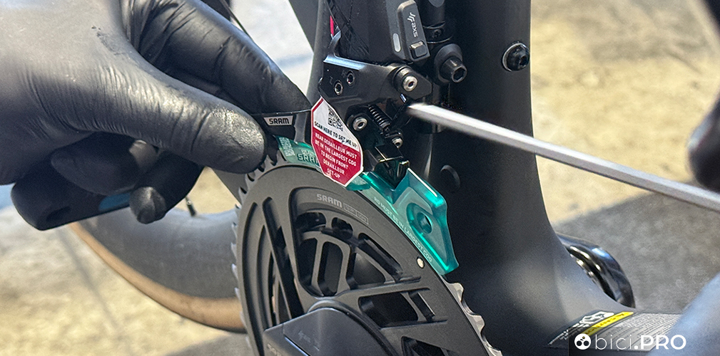 Sram Force AXS, pochi fronzoli e tanta sostanza. Il nostro test