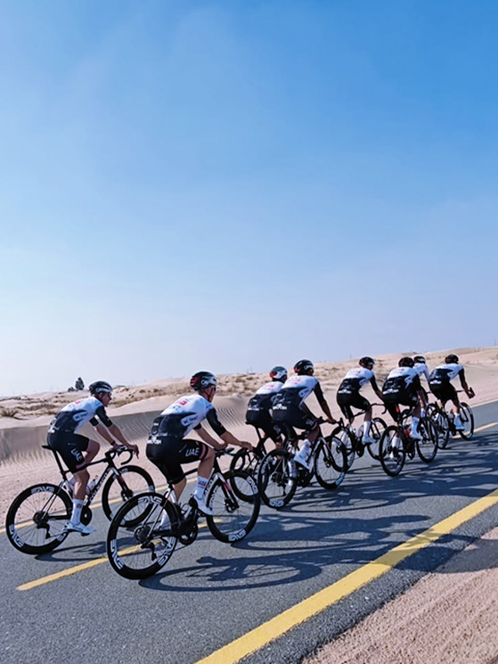 gruppo UAE GEN Z, allenamento debriefing