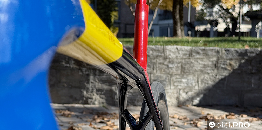 Monocorona e peso illegale, una Trek Madone così è intrigante